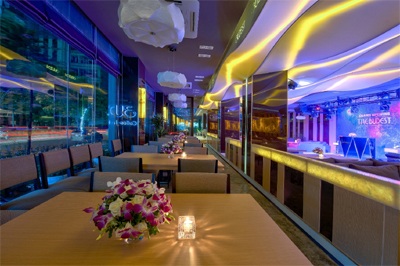 Đêm nhạc Hương Tràm tại The Budest - 3 The Budest là mô hình sang trọng, giao thoa giữa Lounge bar – nhà hàng – cà phê