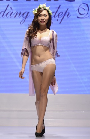 BST giới thiệu cả những thiết kế dành cho nam và nữ.