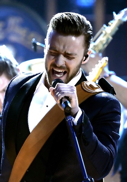 Thưởng thức màn diễn của Justin Timberlake và One Direction tại American Music Awards - 2 Anh thể hiện bài hit mới của mình