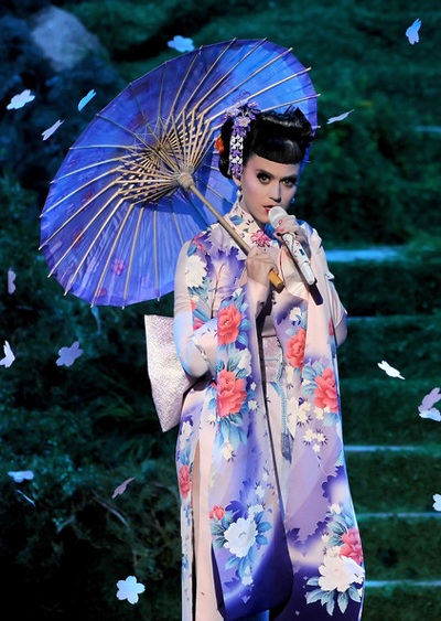 Katy Perry đẹp như mộng trên sân khấu American Music Awards - 11 Katy Perry diện váy