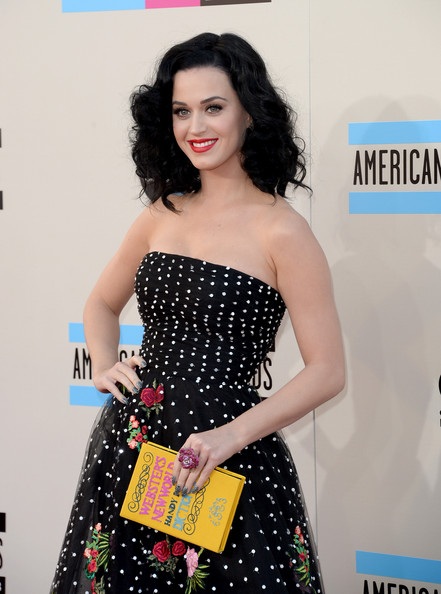 Katy Perry đẹp như mộng trên sân khấu American Music Awards - 17 Katy Perry diện váy