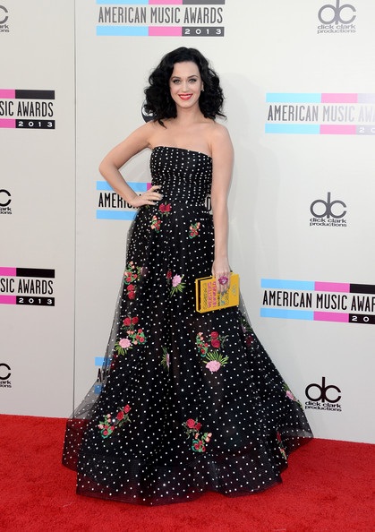 Katy Perry đẹp như mộng trên sân khấu American Music Awards - 18 Katy Perry diện váy