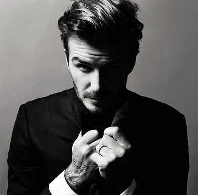 Vợ chồng Beckham tình tứ trên bìa tạp chí Vogue - 4 VN