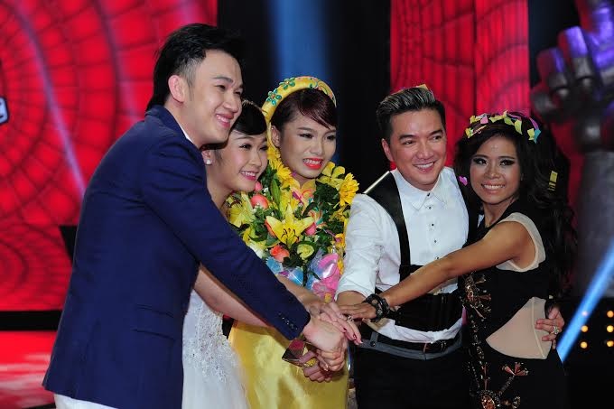 Thảo My trở thành Quán quân Giọng hát Việt 2013 - 23 Bạn bè chúc mừng Thảo My