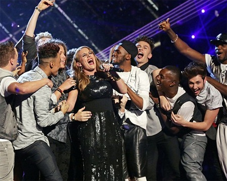 “Nổi da gà” khi nghe quán quân X Factor hát My Heart Will Go On - 1 Sam Bailey chiến thắng trong cuộc thi X Factor Anh quốc 2013