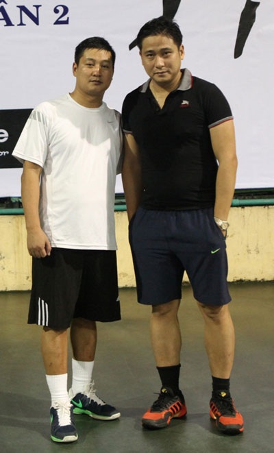 Minh Tiệp và họa sĩ Trường Linh.