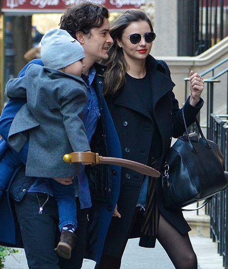 Vợ chồng Miranda Kerr vẫn đi cùng nhau - 4 VN