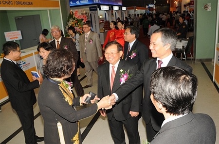Vietnam Expo tại TPHCM 2013 - Ghi dấu trong xúc tiến thương mại đầu tư giữa Việt Nam và nước ngoài - 1 Quang cảnh Hội chợ Vietnam Expo tại Tp. Hồ Chí Minh năm 2012