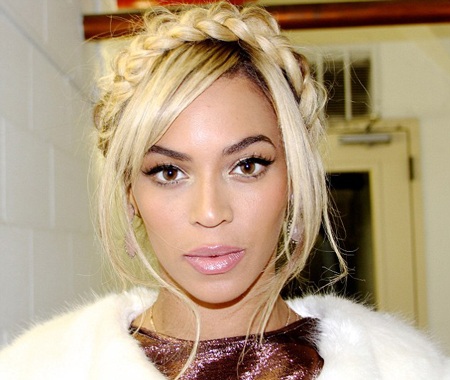Beyonce trẻ trung với váy áo siêu ngắn - 5 VN