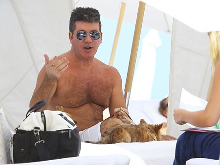 Simon Cowell âu yếm con trai nhỏ - 8 VN