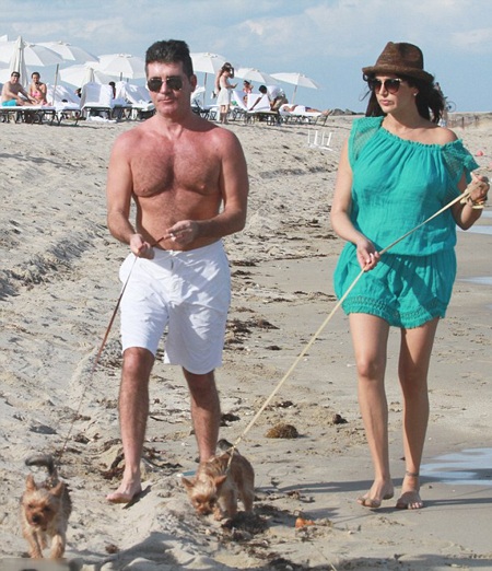 Simon Cowell âu yếm con trai nhỏ - 11 VN