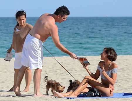 Simon Cowell âu yếm con trai nhỏ - 21 VN