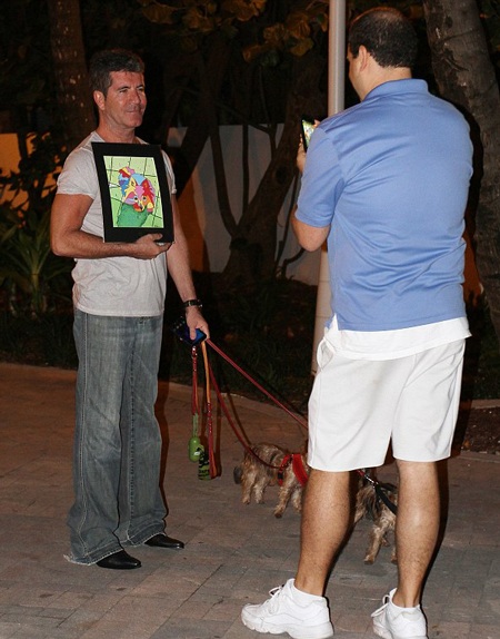 Simon Cowell hạnh phúc khi được làm cha - 9 VN