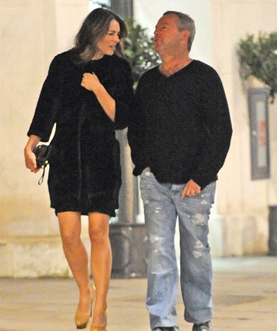 Liz Hurley hôn tình mới trên phố - 5 VN