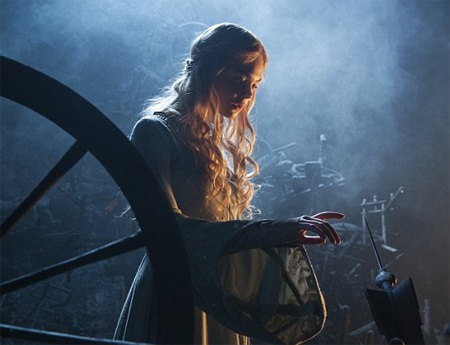 Hé lộ cảnh phim mới của mẹ con Angelina Jolie - 3 VN