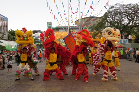 Tổ hợp Giải trí Lưu động Max Carnival - 2 Tổ hợp Giải trí Lưu động Max Carnival