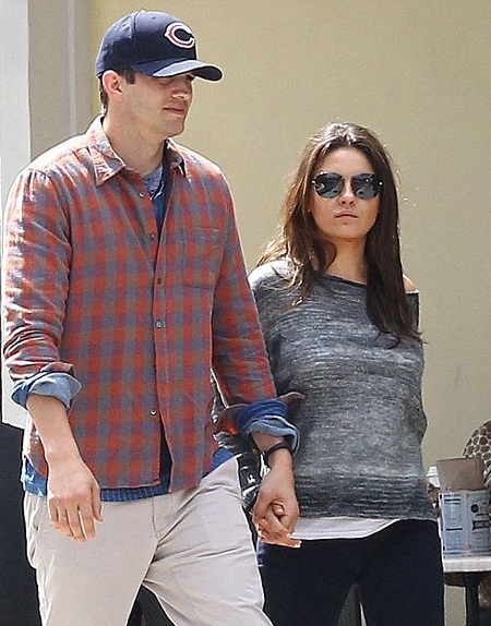 Bạn bè khẳng định Mila Kunis mang bầu - 2 VN