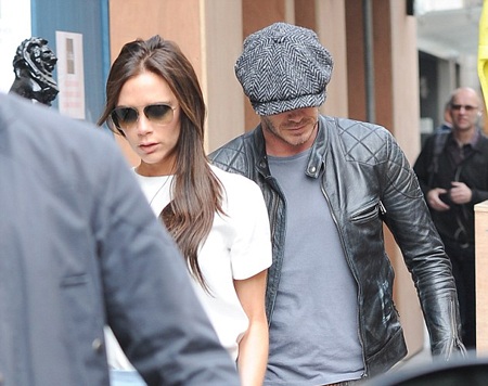 Victoria Beckham sành điệu ra phố cùng chồng - 4 VN