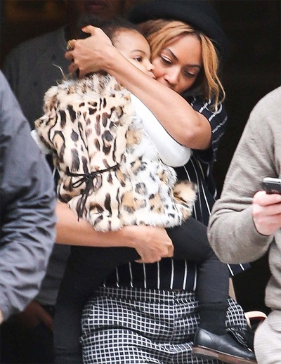 Con gái Beyonce sành điệu như mẹ! - 2 VN