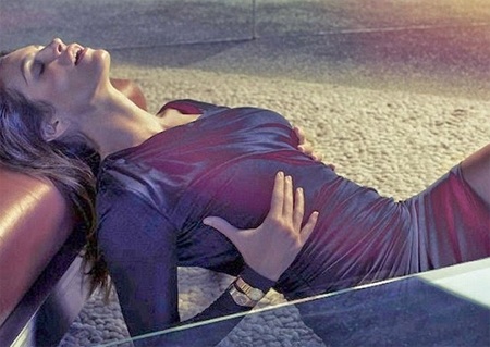 Cindy Crawford trẻ ngỡ ngàng ở tuổi 48 - 5 VN