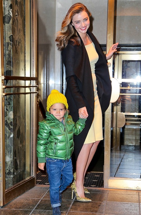 Miranda Kerr sành điệu cùng con ra phố - 1 VN