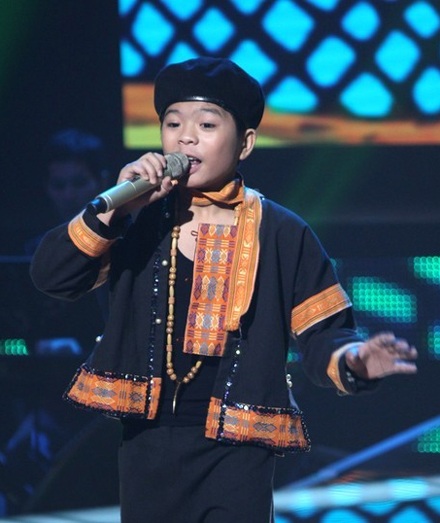 Giọng hát Việt nhí vẫn hút khán giả - 1 Quang Anh