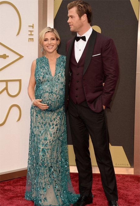 Thần sấm Chris Hemsworth đưa vợ bầu Elsa Pataky dự Oscar