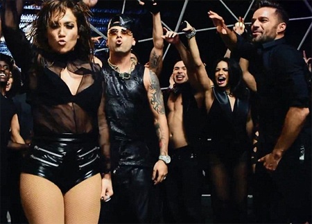 Ricky Martin ôm ấp người đẹp Jennifer Lopez - 8 VN