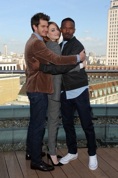 Người đẹp Mỹ ăn vận tẻ nhạt khi đi quảng bá phim - 2 VN