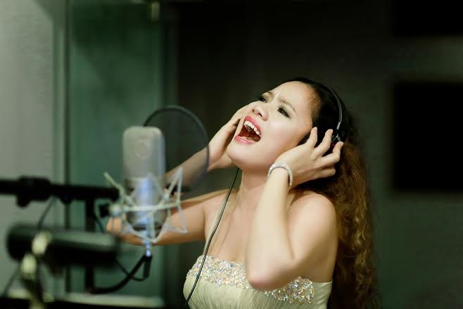 Tàu được trải thảm sang trọng