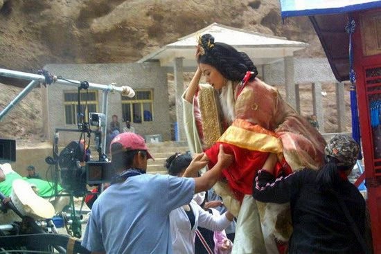 Những hình ảnh hậu trường “độc” của phim Thần thoại