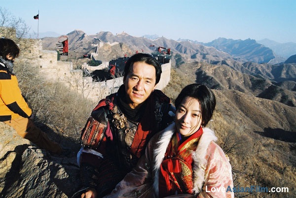 Kim Hee Sun và Thành Long trong một cảnh quay tại Vạn Lý Trường Thành