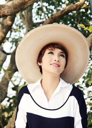 Tiêu Châu Như Quỳnh dạo biển cùng người yêu - 2 Tiêu Châu Như Quỳnh dạo biển cùng người yêu