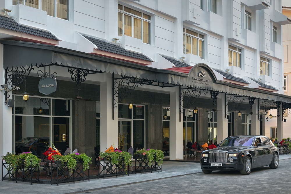 “Tôi muốn cùng đồng đội có kỳ nghỉ dài tại Paradise Suites Hạ Long” - 5 Cặp đôi Beck-Vic Việt tươi cười