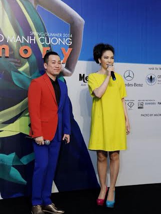 Thủy Hương ấn tượng với 2 chiếc giày 2 màu - 3 Cô cũng gây ấn tượng khi đi 2 chiếc giày 2 màu khác nhau