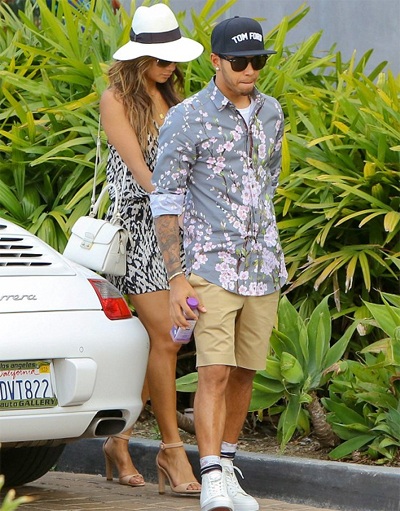 Nicole Scherzinger cùng bạn trai đi dạo bằng siêu xe - 11 VN