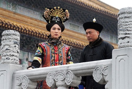 Lê Diệu Tường - Mễ Tuyết kết hợp diễn xuất ăn ý.