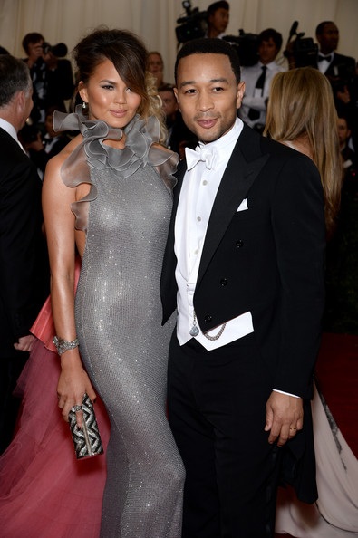 Ba cặp đôi đẹp trên thảm đỏ gala thời trang - 17 VN