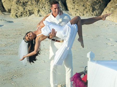 Hình ảnh hạnh phúc của Katie và chồng trẻ