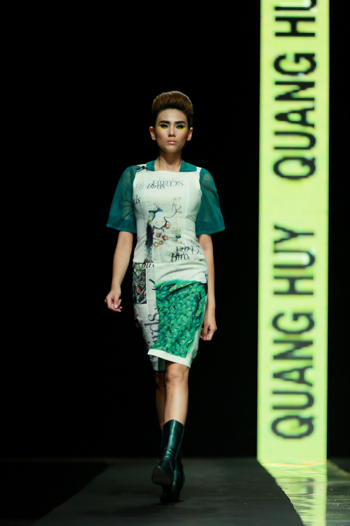 Hoa hậu Ngọc Hân khẳng định khả năng thiết kế