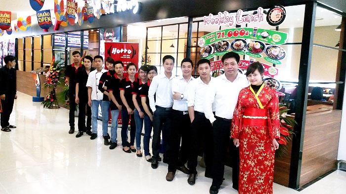 Tuyệt chiêu chế biến món nướng an toàn cho sức khỏe - 4 Đội ngũ nhân viên nhà hàng Hotto-Lotte Mart