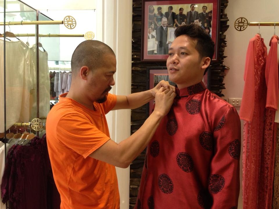 Khánh Linh rạng rỡ đi thử áo cưới - 6 VN