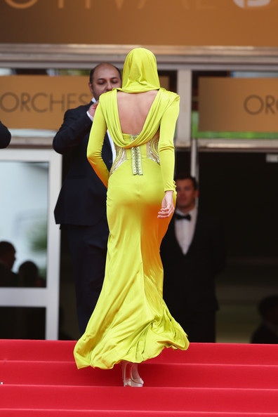 Dàn siêu mẫu đọ dáng trên thảm đỏ LHP Cannes - 2 VN