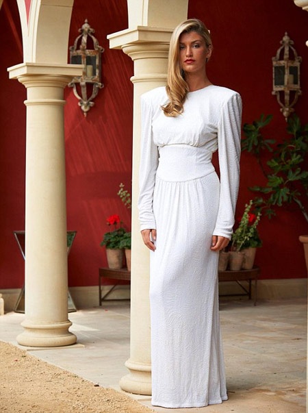 Hoa hậu Anh thay đổi hình ảnh - 2 Amy Willerton