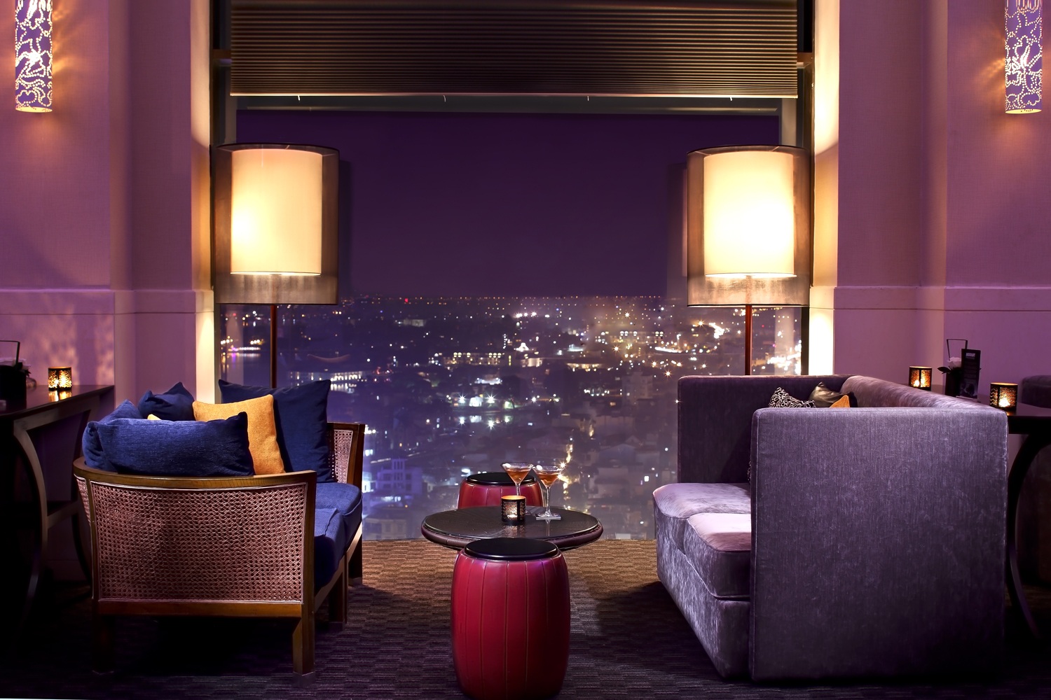 “Phiêu” cùng Diva Skynight tại Summit Lounge - 1 “Phiêu” cùng Diva Skynight tại Summit Lounge