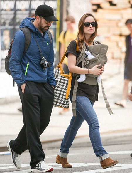 Mới sinh con 10 ngày, Olivia Wilde đã năng động ra phố - 4 Olivia Wilde
