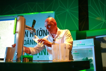 Trải nghiệm mùa hè “cực lạnh” cùng bia tươi Heineken Extra Cold - 4 Sự sáng tạo gói gọn trong một ly bia tươi Heineken