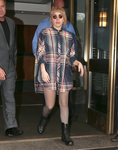 Lady Gaga thay đổi phong cách - 5 Phong cách thời trang của Lady Gaga luôn thay đổi mỗi ngày