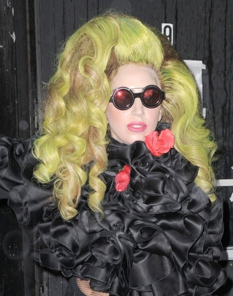 Lady Gaga thay đổi phong cách - 9 Phong cách thời trang của Lady Gaga luôn thay đổi mỗi ngày