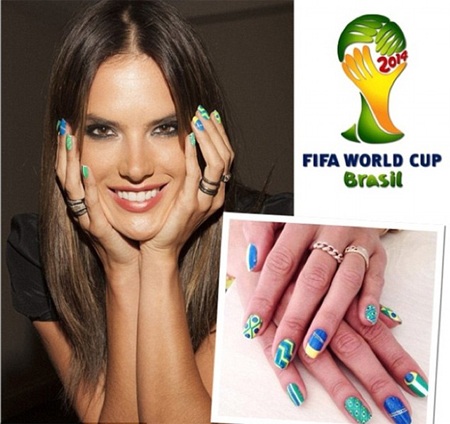 Siêu mẫu nội y hào hứng đón World Cup - 11 VN
